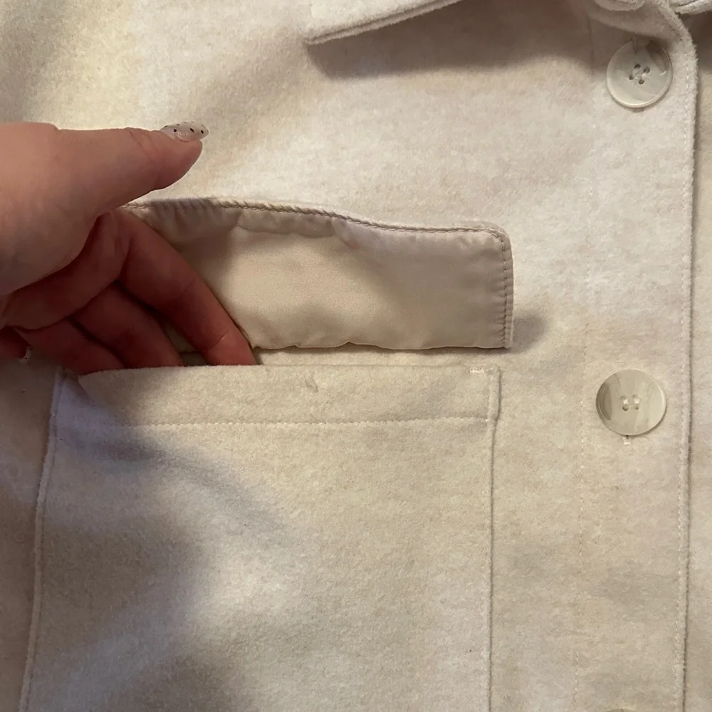 H&M Cream Shacket - Picture 4 of 8